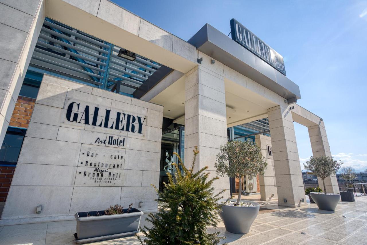 טריקלה Gallery Art Hotel מראה חיצוני תמונה